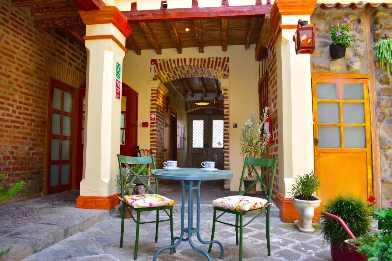 Aparthotel Old Town Suites, Heritage Boutique Hotel, Where Every Detail Tells A Story Quito