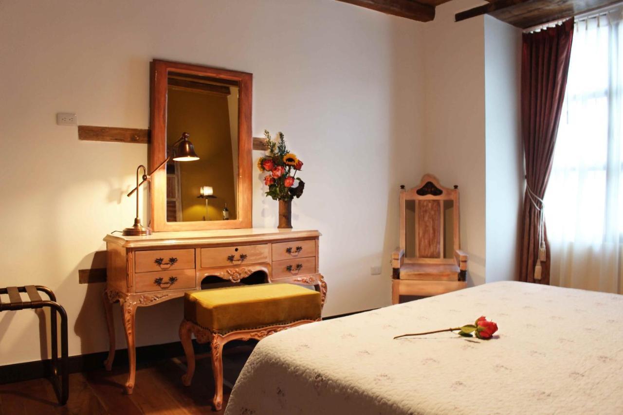 Old Town Suites, Elegant Comfort & Space In The Historic Center Aparthotel 4*
