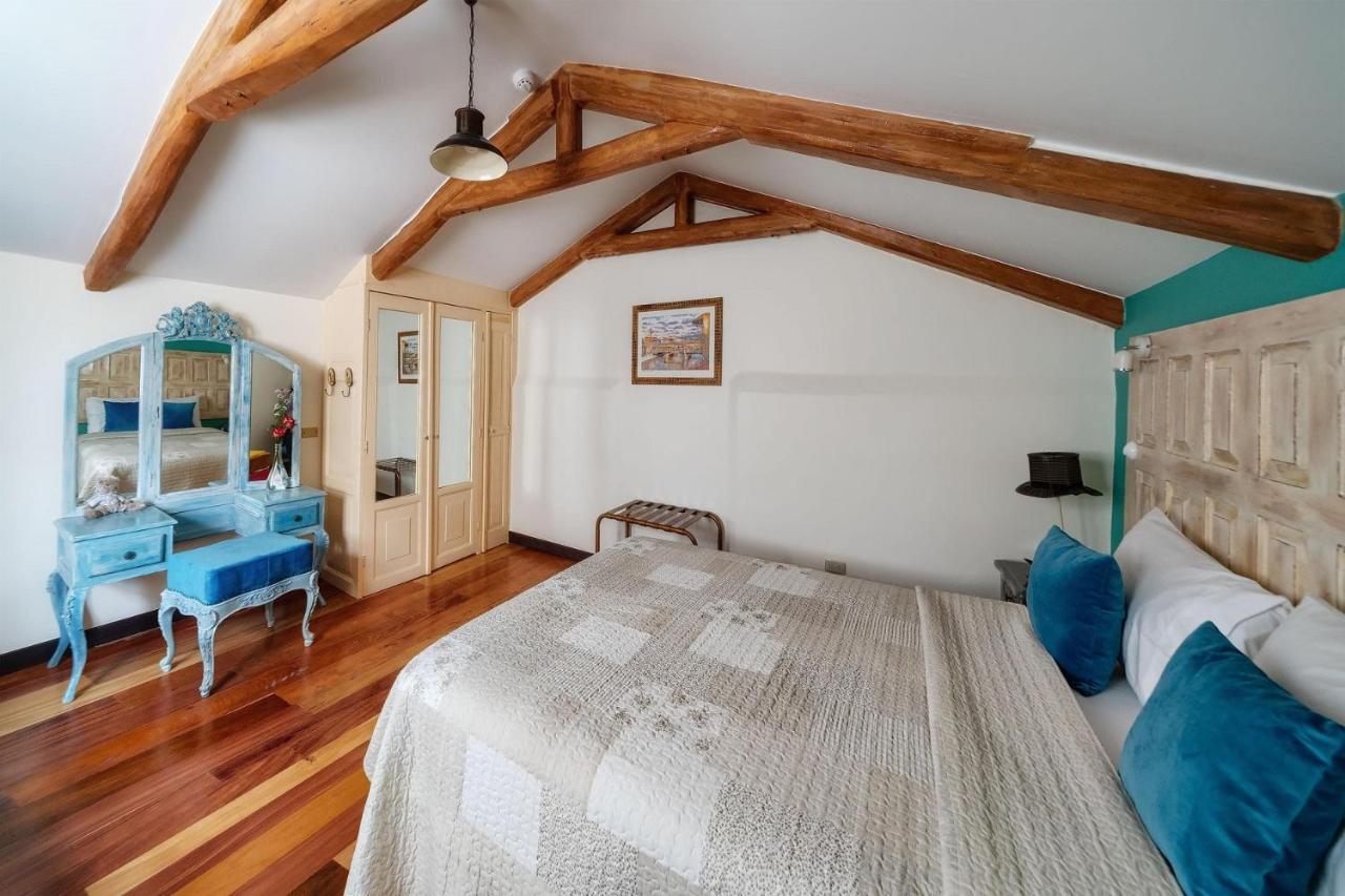 Aparthotel Old Town Suites, Elegant Comfort & Space In The Historic Center