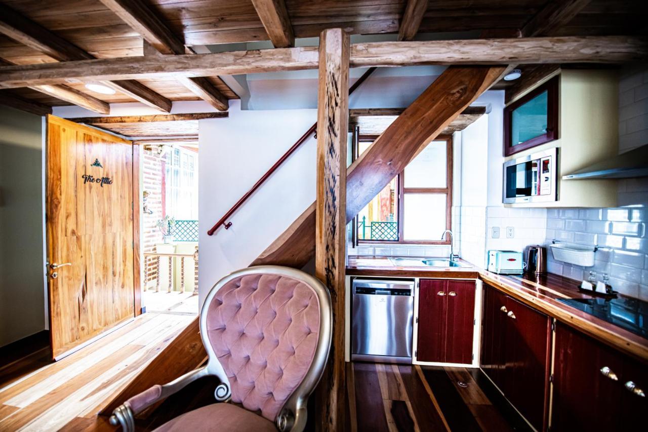 Old Town Suites, Elegant Comfort & Space In The Historic Center 4*