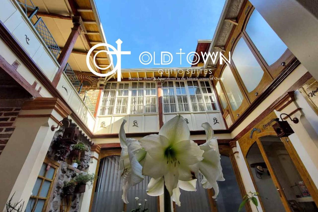 Old Town Suites, Elegant Comfort & Space In The Historic Center Aparthotel 4*