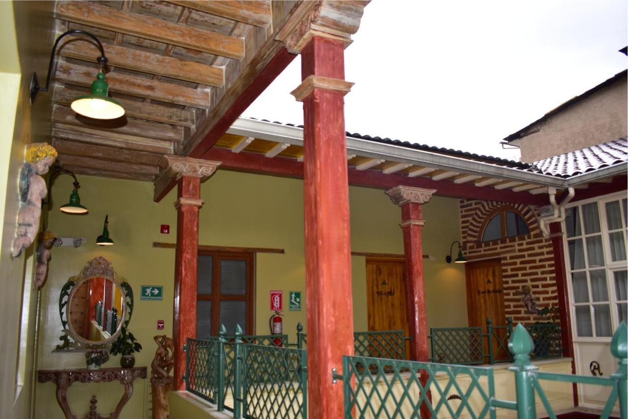 Aparthotel Old Town Suites, Elegant Comfort & Space In The Historic Center