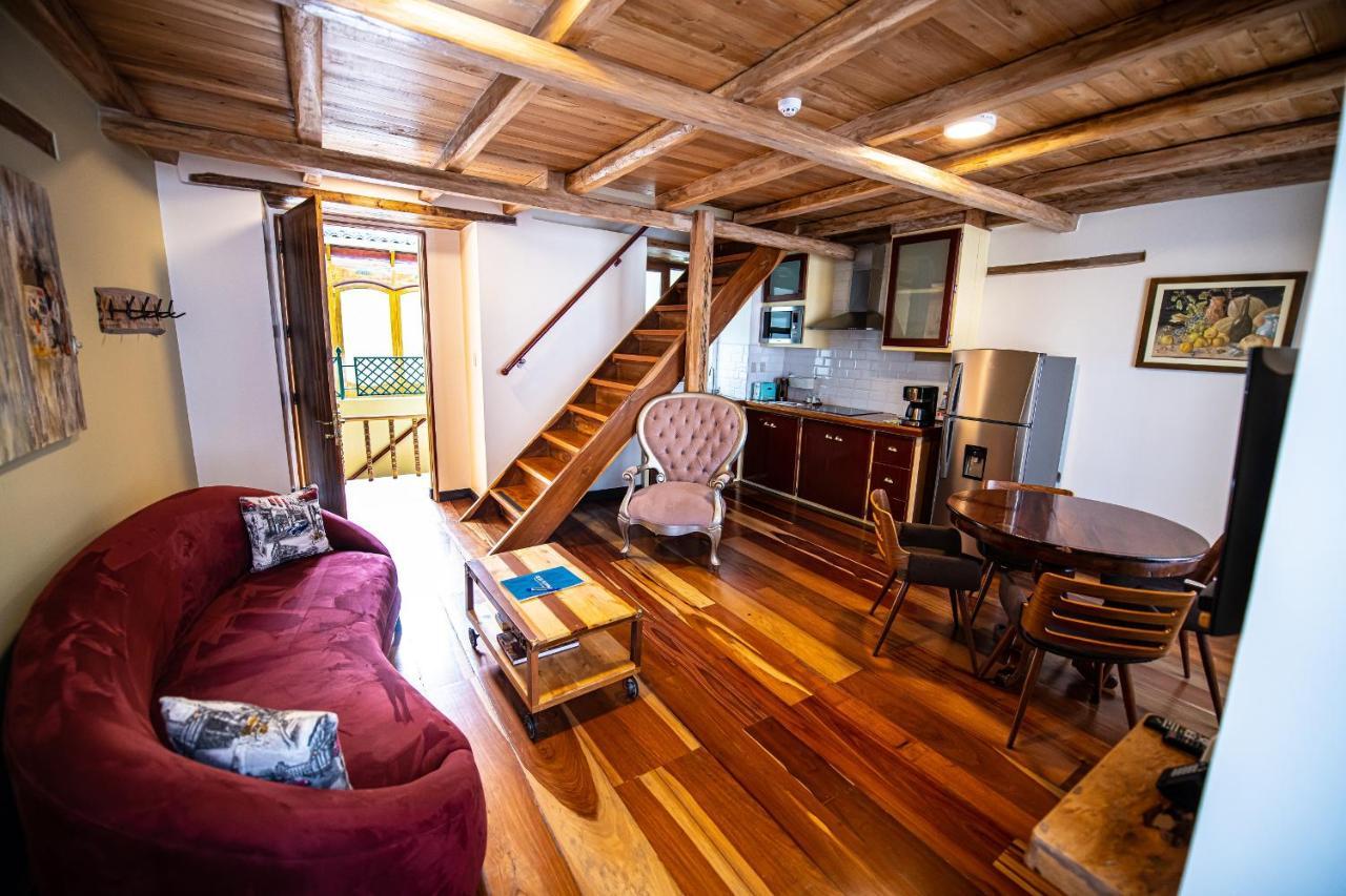 Old Town Suites, Elegant Comfort & Space In The Historic Center Aparthotel