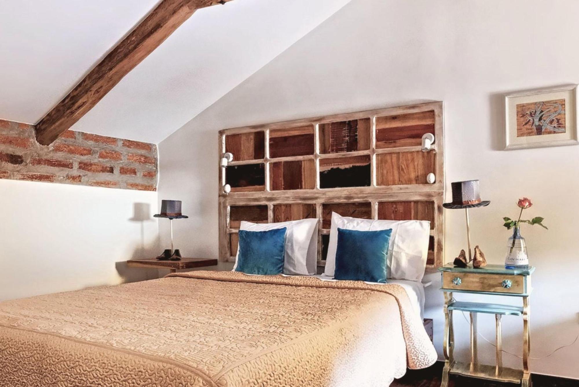 Old Town Suites, Elegant Comfort & Space In The Historic Center Quito