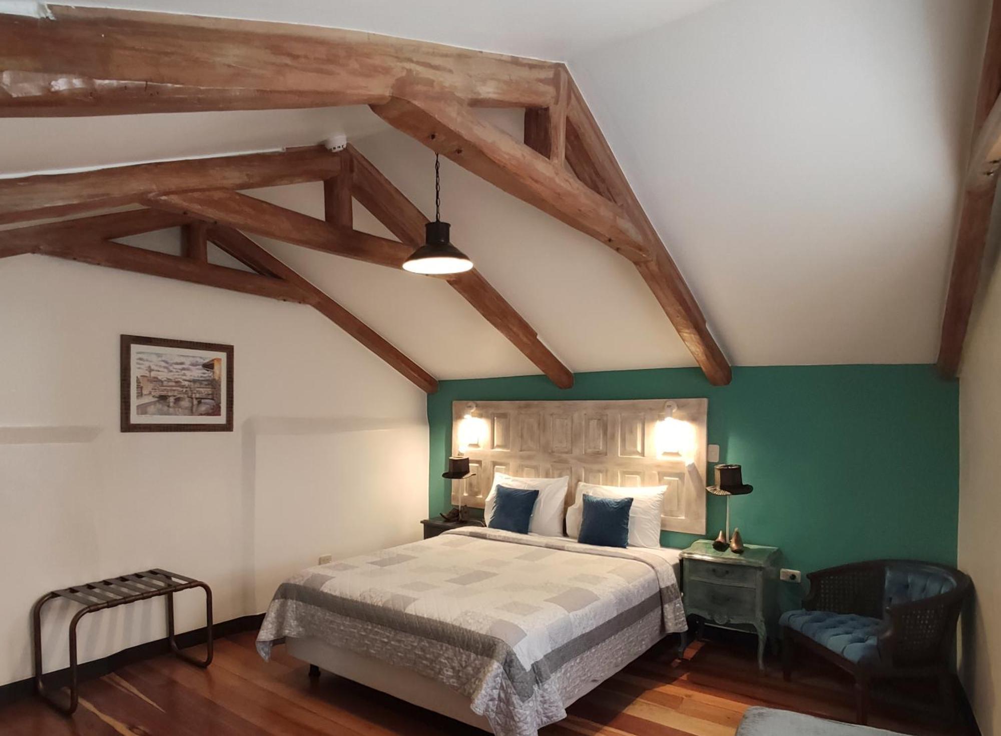 Old Town Suites, Elegant Comfort & Space In The Historic Center Aparthotel