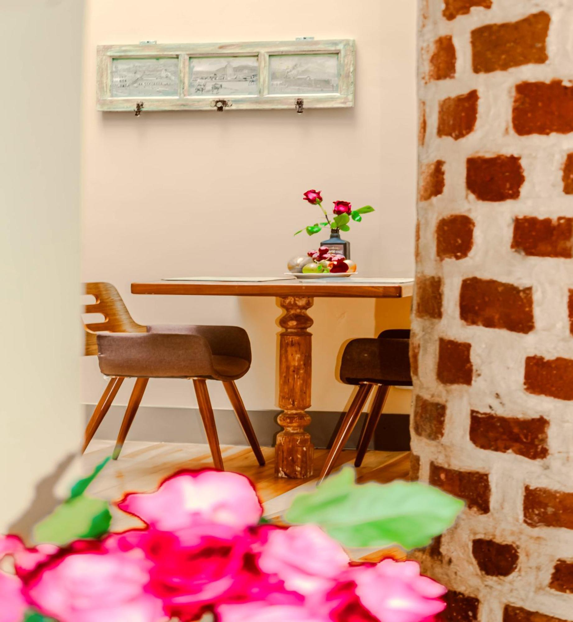 Aparthotel Old Town Suites, Heritage Boutique Hotel, Where Every Detail Tells A Story